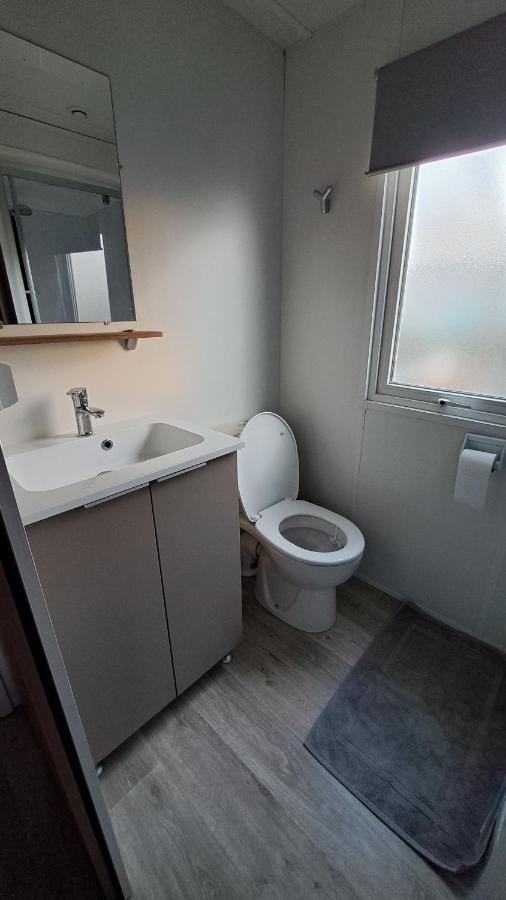 Mobile Home Climatise 3 Chambres A Narbonne Plage Exterior photo